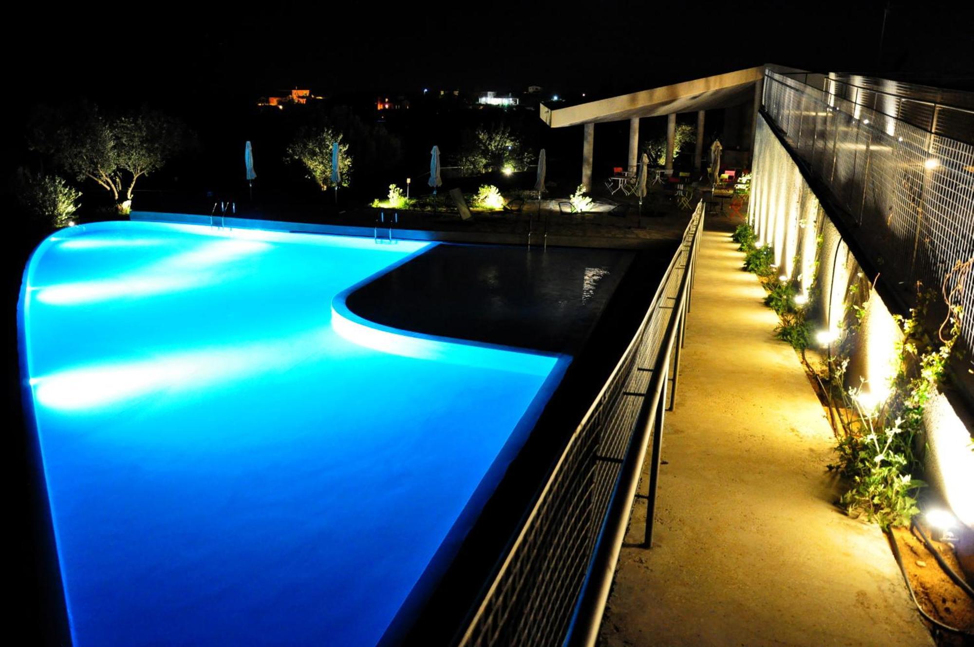 Leivatho Hotel Svoronata Bagian luar foto