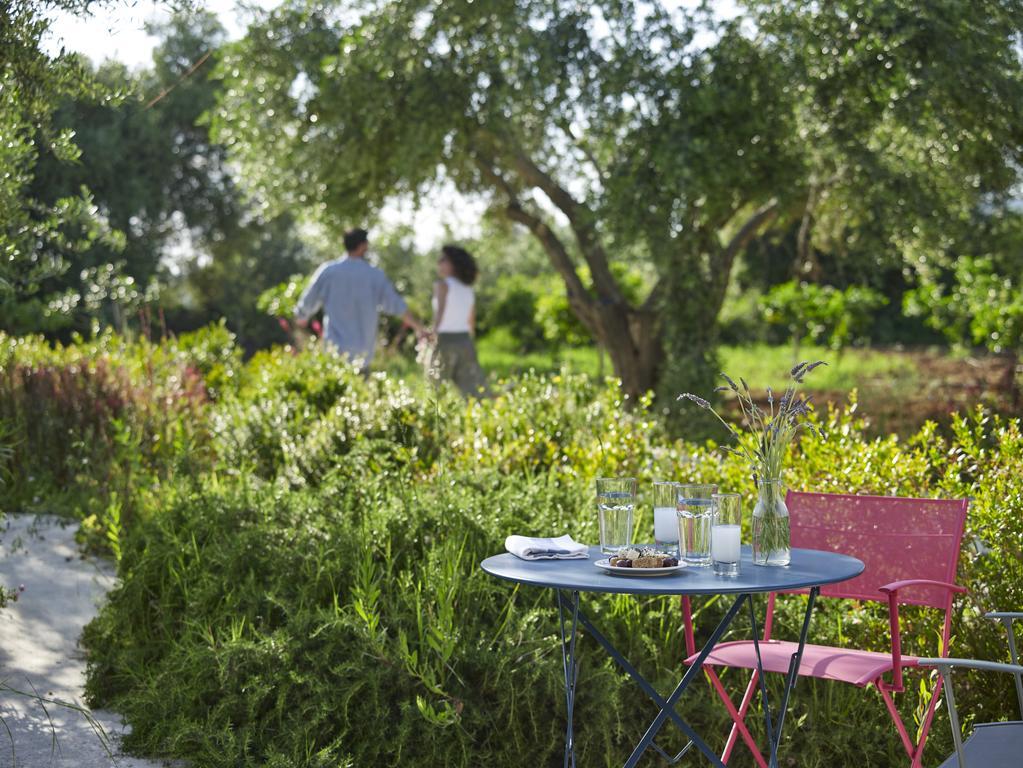 Leivatho Hotel Svoronata Bagian luar foto
